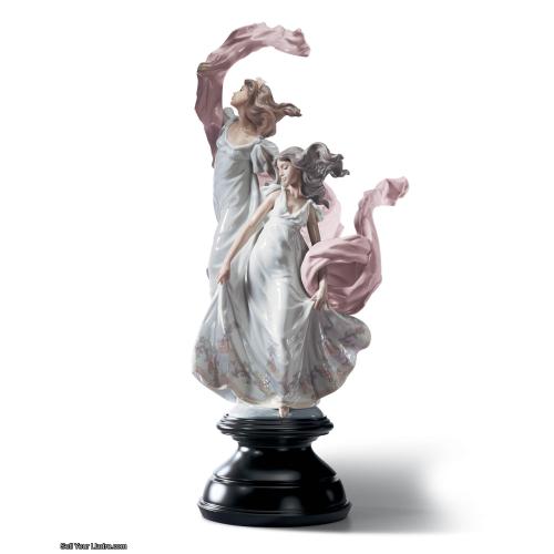 Lladro Allegory of Liberty Women Figurine 01005819