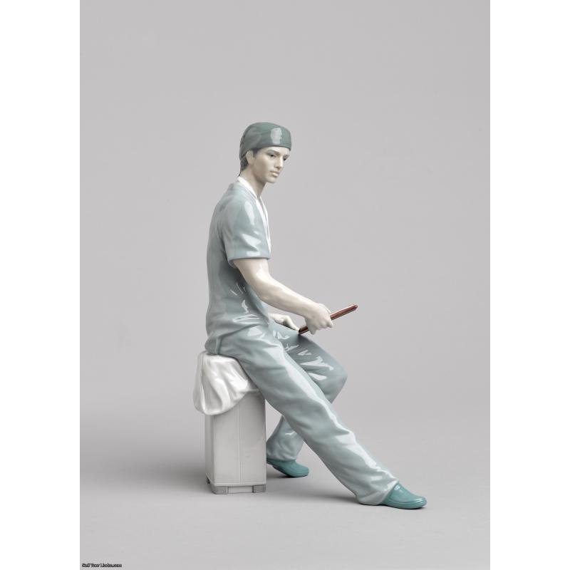 Lladro Surgeon Figurine 01008657