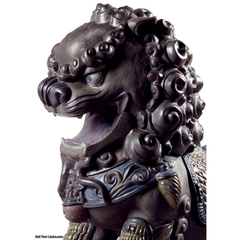 LLadro Retired Oriental Lion Sculpture. Black 01001985