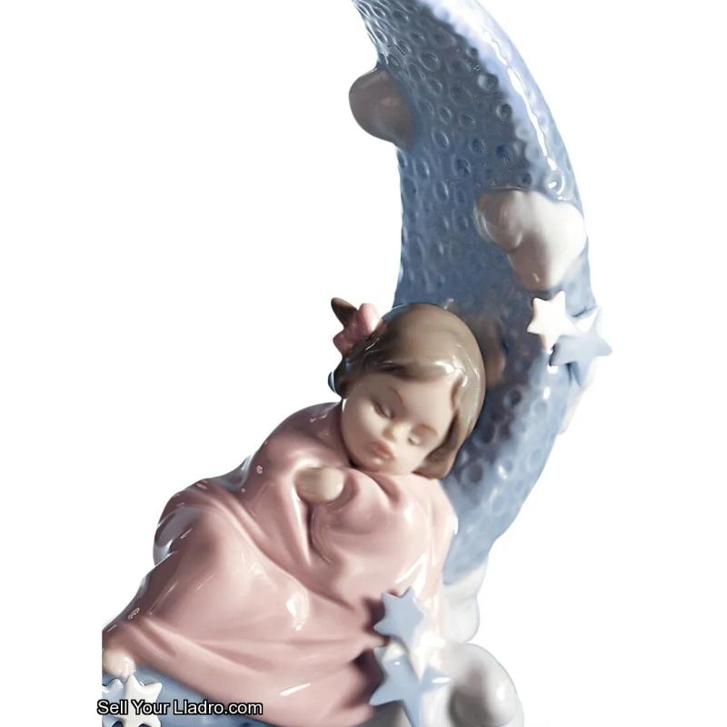 Lladro Heavens' LullaBy Girl Figurine 01006583