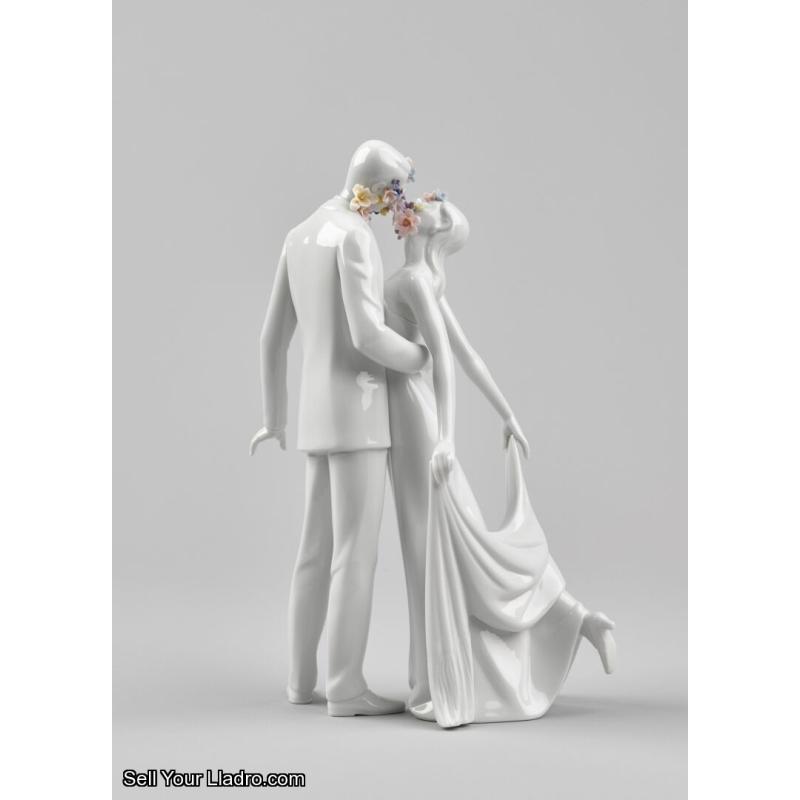 Lladro Love I Couple Figurine