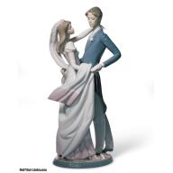 Lladro I Love You Truly Couple Figurine 01001528