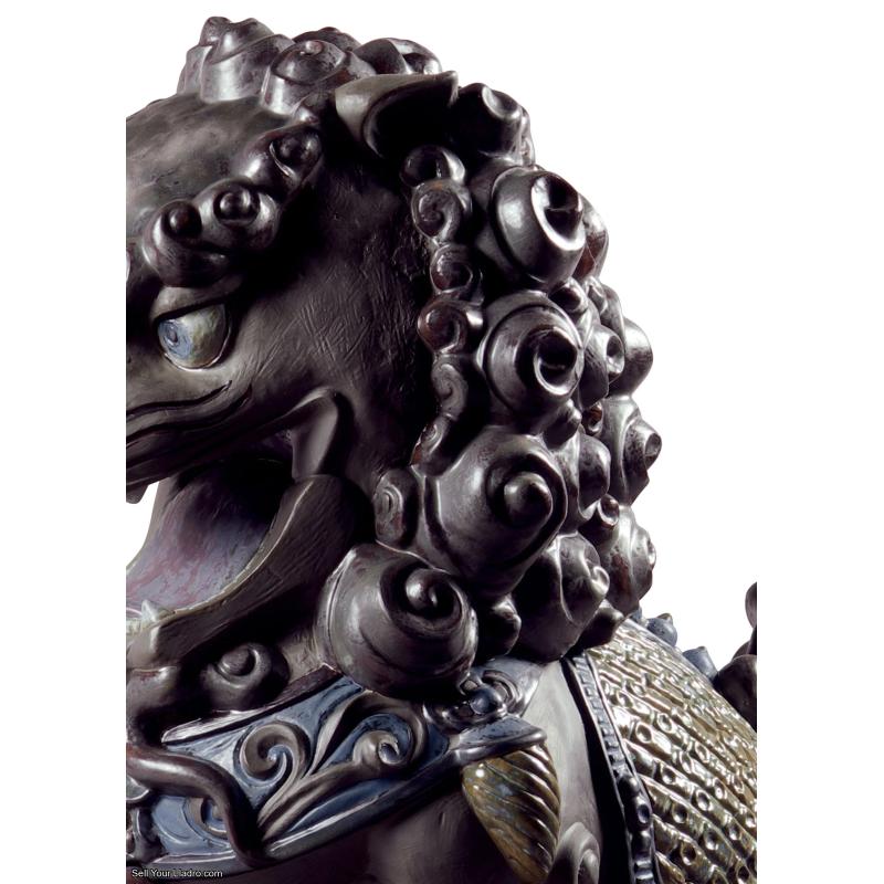 LLadro Retired Oriental Lion Sculpture. Black 01001985