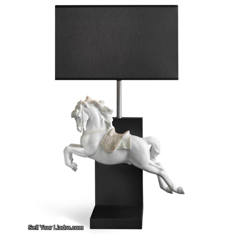 LLADRO Horse on Pirouette Table Lamp (CE) 01023060