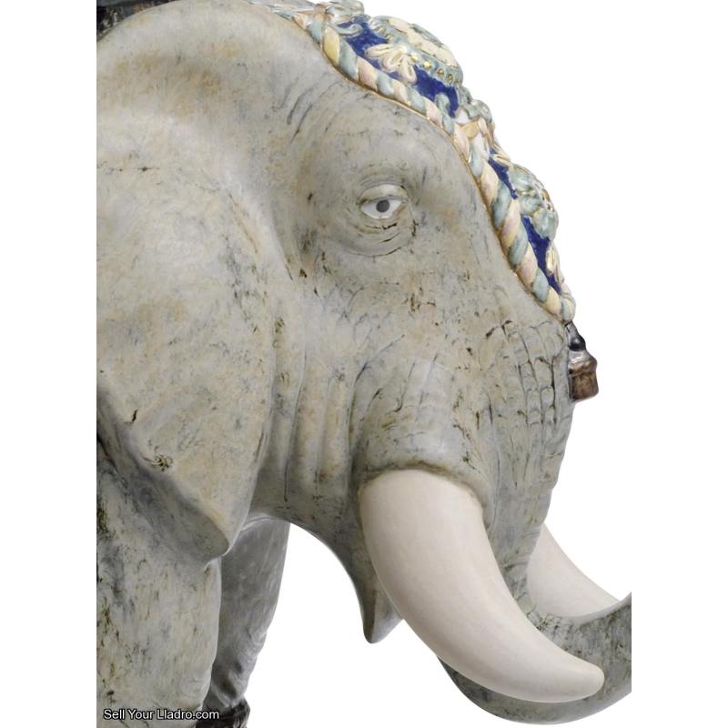 Siamese Elephant Sculpture. Limited Edition 01001937