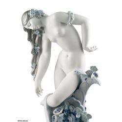 Lladro Pure Beauty Woman Sculpture. Limited Edition 01001945