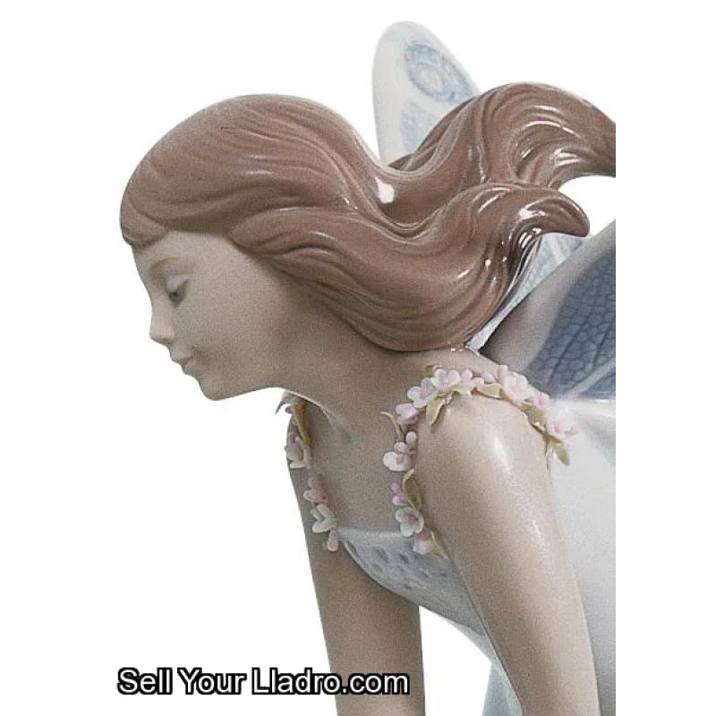 Lladro Summer Rhythm Fairy Figurine. Limited Edition 01008293