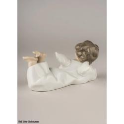 Angel Laying Down Figurine 01004541