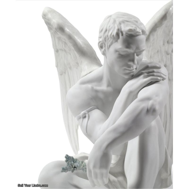 Protective Angel Figurine 01008539