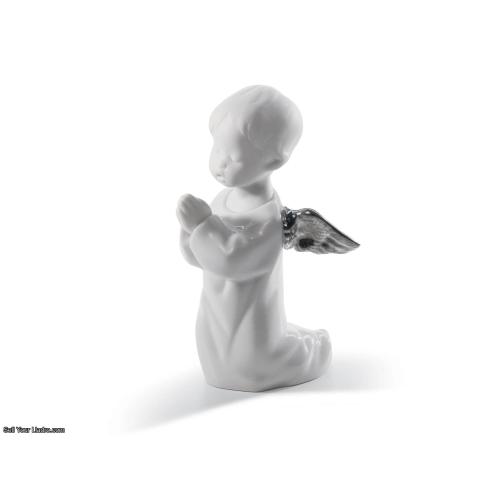 Angel Praying Angel Figurine. Silver Lustre 01007050