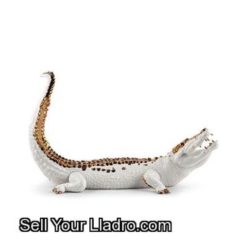 Lladro Crocodile Figurine. White and copper 01009542