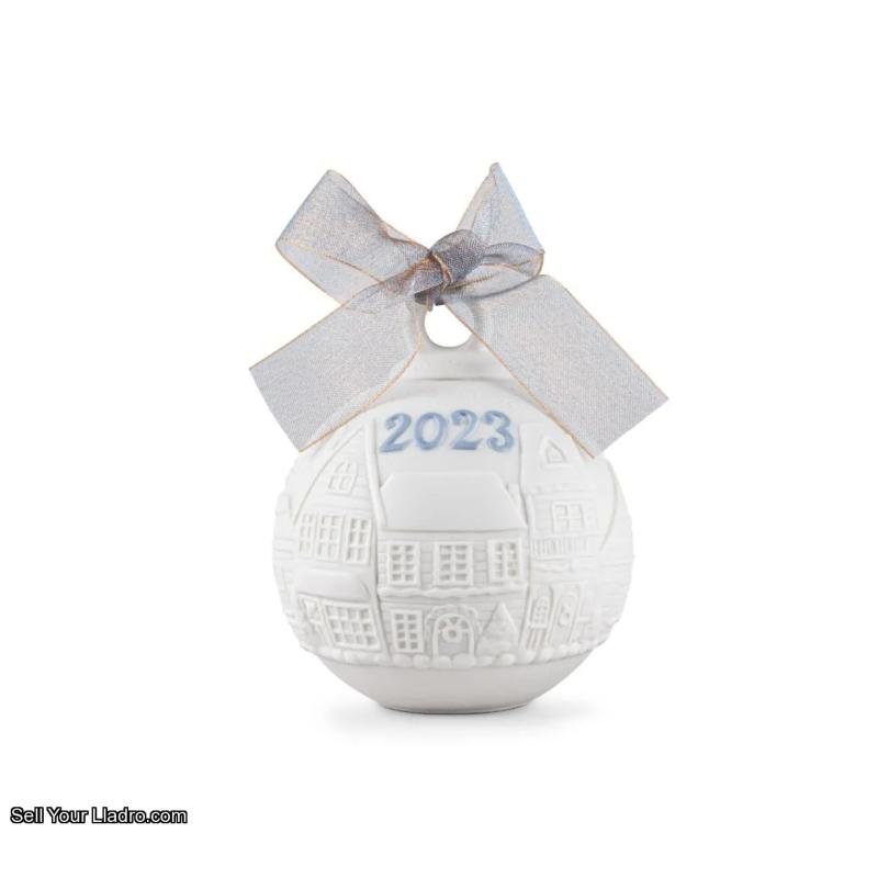 Lladro 2023 Christmas ball 01018474