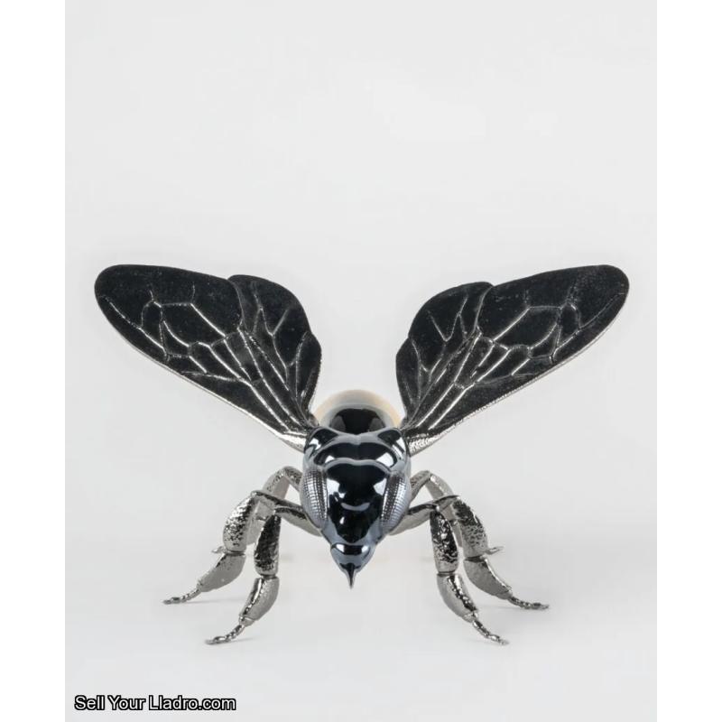 Lladro Bee Sculpture 01009592