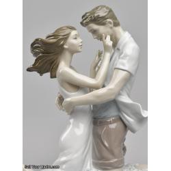Lladro The Thrill of Love Couple Figurine 01008473