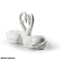 Lladro Endless Love Swans Figurine 01006585