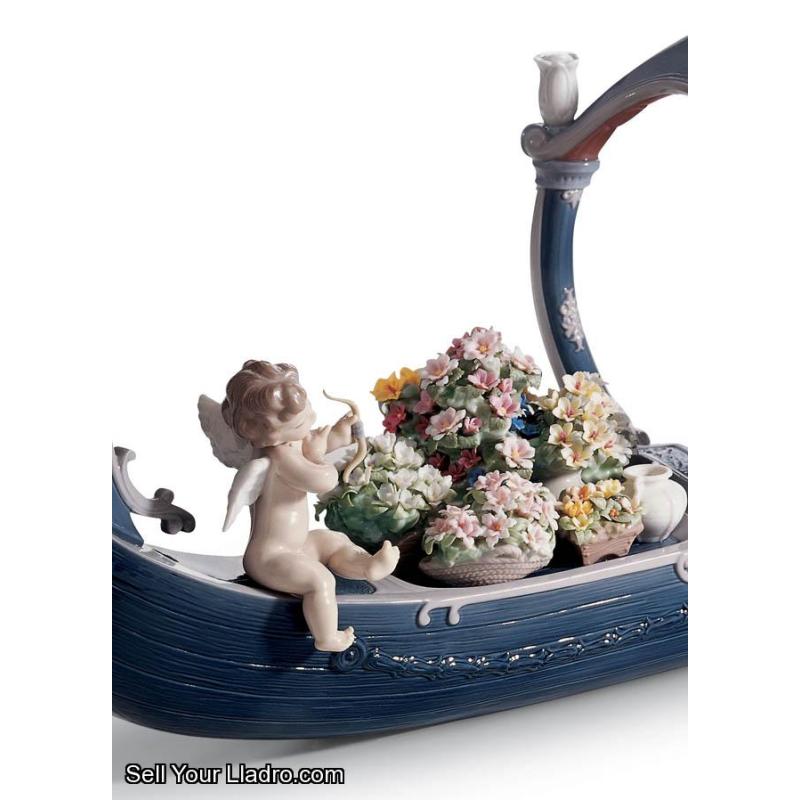 Lladro Gondola of Love goddess Sculpture Limited Edition 01001870