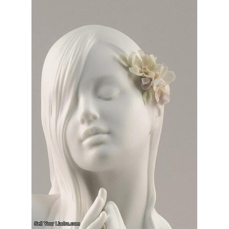 Lladro Inner Peace Woman Figurine 01009487