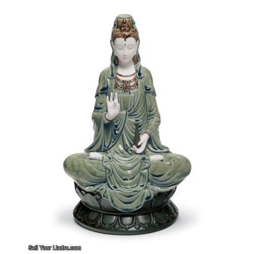 Lladro Kwan Yin Figurine. Green 01001941