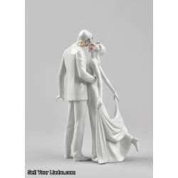 Lladro Love I Couple Figurine 01007231