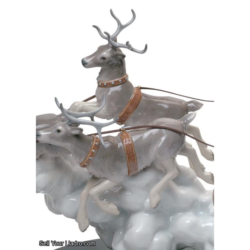 Lladro Santas Midnight Ride Sleigh Figurine Limited Edition 01001938