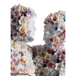 Lladro Love III Couple Sculpture 01007233