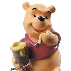 Lladro Winnie the Pooh Figurine 01009115