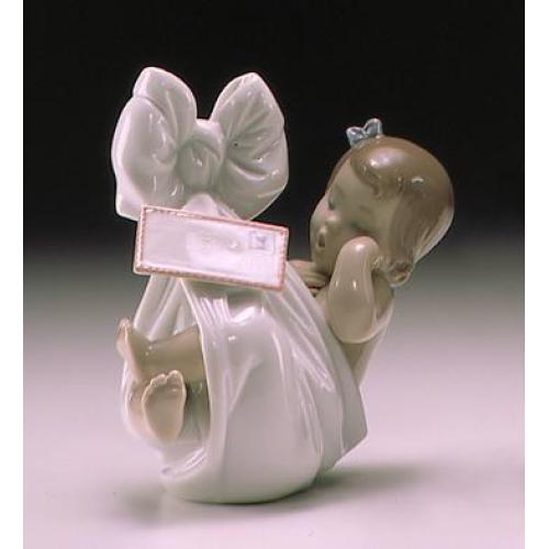 LLadro Retired HEAVEN'S GIFT WITH CARD (GIRL)  01006627