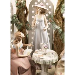 Tea in The Garden Women Sculpture. Limited Edition 01001759